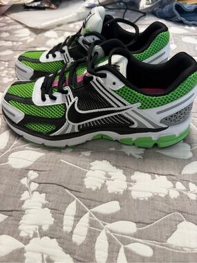 Nike Green, Black & White Mesh Sneakers